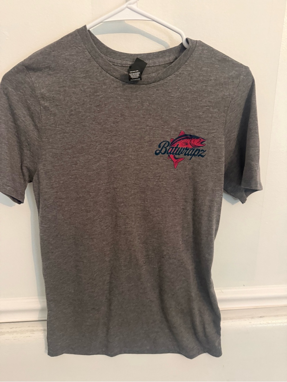 Batwrapz Kids' Gray Short-Sleeve Graphic Tee with Pink & Blue Logo